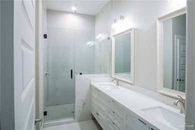 3504 Showboat Dr, Edinburg, TX 78541 - photo 7