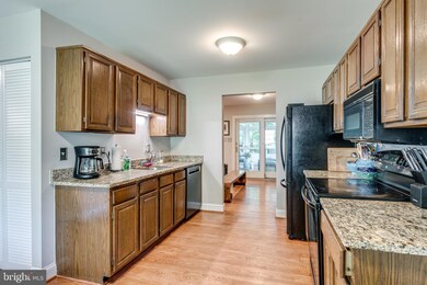 2333 Rosedown Dr, Reston, VA 20191 - photo 7