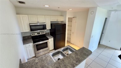 2000 Freeport Ln unit 4107, Riviera Beach, FL 33404 - photo 4