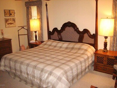 9723 W Calico Dr, Sun City, AZ 85373 - photo 6