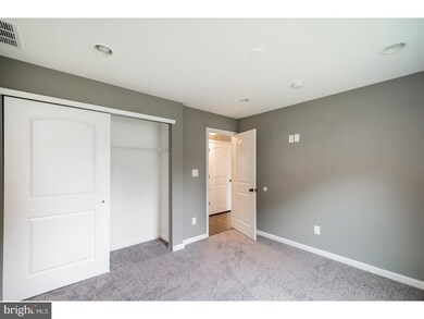 35 Rustleaf Ln, Levittown, PA 19055 - photo 7