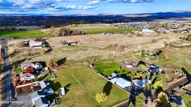 8400 Occidental Rd, Yakima, WA 98903 - photo 3