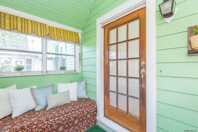 261 Summit Ave, Rensselaer, NY 12144 - photo 4