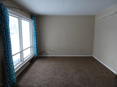 1103 S 19th St, Grand Forks, ND 58201 - photo 2