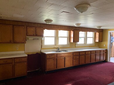 313 Willard Ave, Lincoln, IL 62656 - photo 6