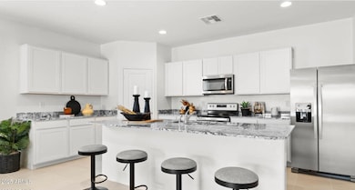 Mockingbird Kitchen, Model Pic