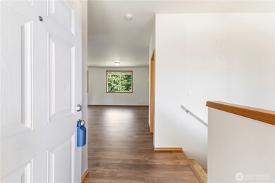 21920 Promontory Ct SE, Yelm, WA 98597 - photo 5