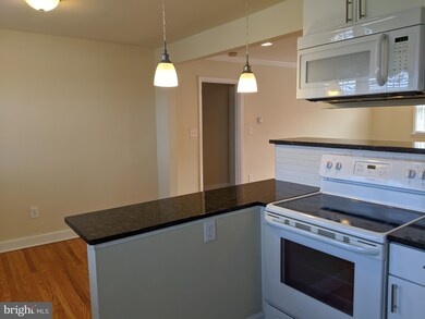 5 E Golf Club Ln unit B3, Paoli, PA 19301 - photo 4