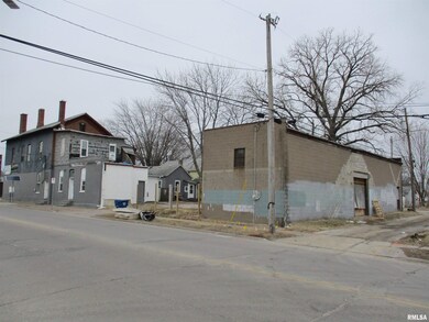 1649 W 3rd St, Davenport, IA 52802 - photo 4