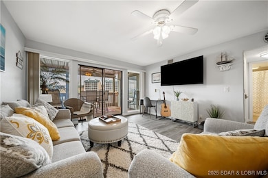 71 Southwood Shores Place unit 2C, Lake Ozark, MO 65049 - photo 3