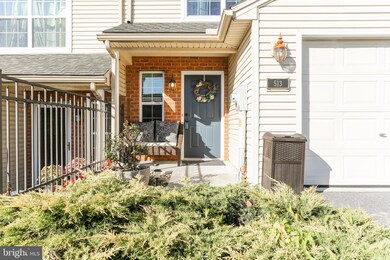 513 Dakemich Ct, Enola, PA 17025 - photo 2