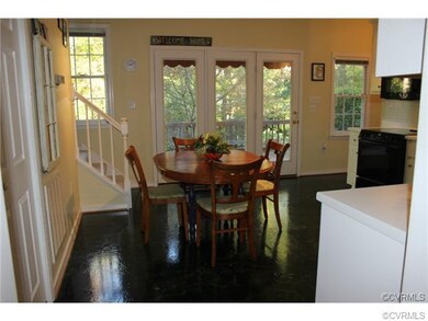 Lots of natural light from the wall-of-windows tha