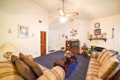 4-living room