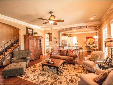 307 NW O St, Bentonville, AR 72712 - photo 5