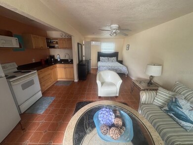 14715 Gulf Blvd unit 2, Madeira Beach, FL 33708 - photo 4