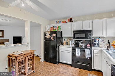 203 Barrington Ct, Palmyra, PA 17078 - photo 6