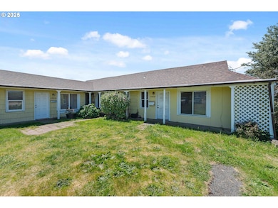 1902 Monroe St, Northbend, OR 97459 - photo 6