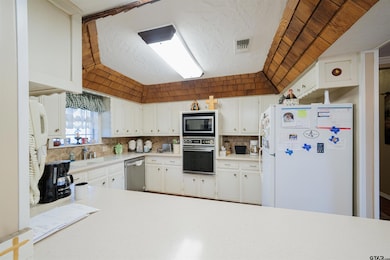 2370 Cr 3314, Omaha, TX 75571 - photo 4