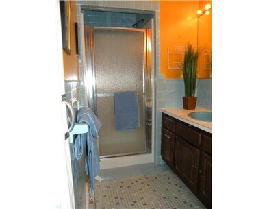 505 Elmgrove Ave, Providence, RI 02906 - photo 7