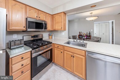 614 Yorkshire Ct unit 614, Sewell, NJ 08080 - photo 7