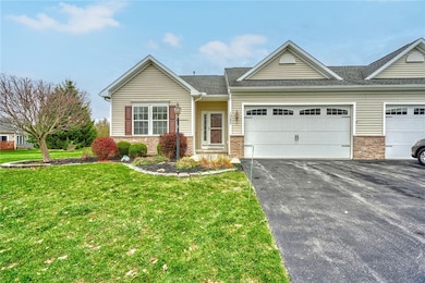 1082 Railway Crossing unit PVT, Webster, NY 14580 - photo 2