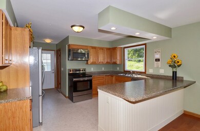 4375 Old Stone Rd, Oregon, WI 53575 - photo 4