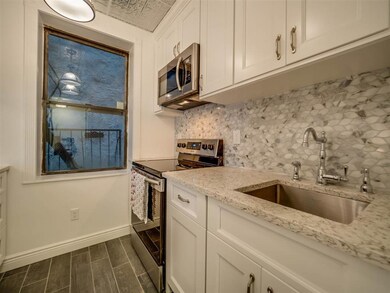 258 Barrow St unit 1D, Jersey City, NJ 07302 - photo 5