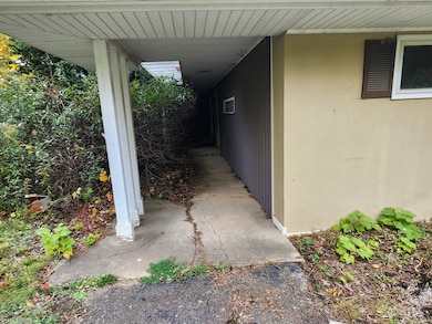 31W184 Wolsfeld Dr, Elgin, IL 60120 - photo 5