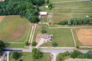 10028 Dicksonburg Rd, Conneautville, PA 16406 - photo 3