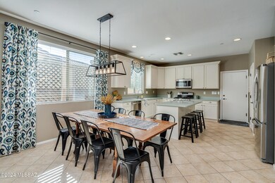 Dining/Kitchen
