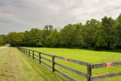 4708 Three Lakes Rd, Crestwood, KY 40014 - photo 4