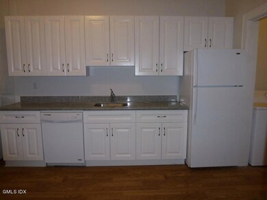 8 Weaver St unit 2, Greenwich, CT 06831 - photo 2