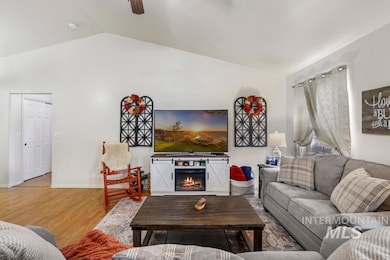 1567 Dana St, Twin Falls, ID 83301 - photo 4