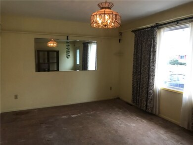 3041 Aberdeen Ave, Erie, PA 16506 - photo 3