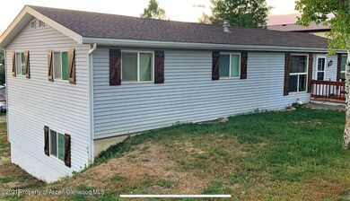 1052 Colorado St, Craig, CO 81625 - photo 3