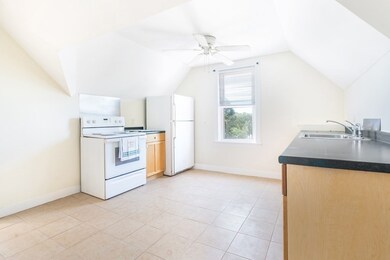 5 Exeter St unit 3, Taunton, MA 02780 - photo 3