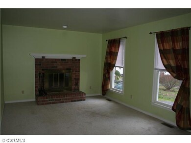 Den/Family/Great Room - LIVING ROOM, GREAT ROOM WI