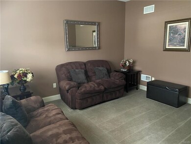6055 Palomino Dr, Allentown, PA 18106 - photo 4