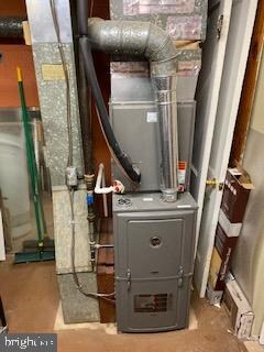 4437 Eldone Rd, Baltimore, MD 21229 - photo 4