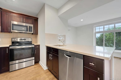 40 Jackson Ave unit 4T, Eastchester, NY 10709 - photo 3