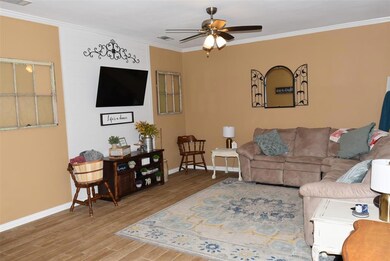 1103 S Walnut St, Sherman, TX 75090 - photo 3