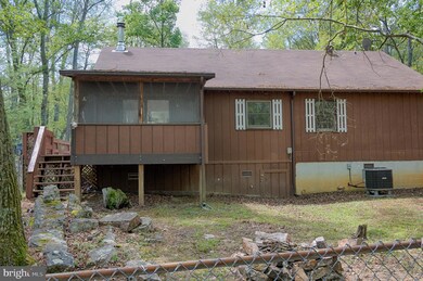 9 Hill Top Rd, Great Cacapon, WV 25422 - photo 5