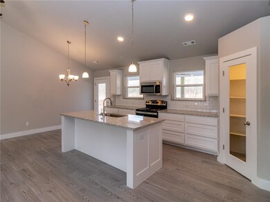 12 Hudson Ln, Bella Vista, AR 72715 - photo 4