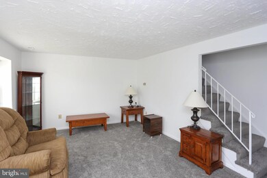 6411 Continental Dr, Glen Burnie, MD 21061 - photo 4