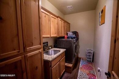 650 S Mountain Pines Ave, Show Low, AZ 85901 - photo 7