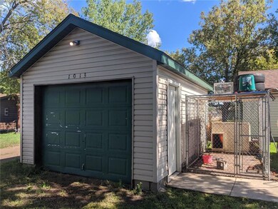 Single car garage