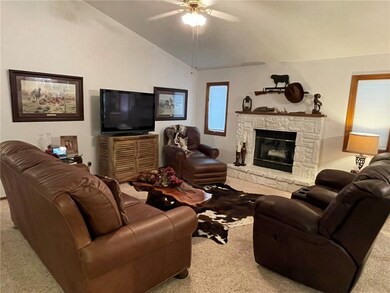 12 Cheddar Cir, Bella Vista, AR 72715 - photo 3