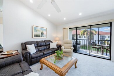 Bright & sunny living room