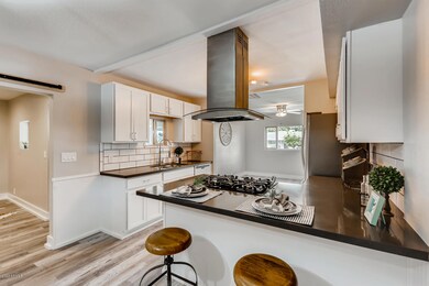 8815 N 6th St Phoenix AZ 85020-large-010
