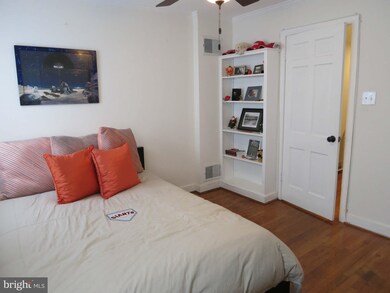 2418 I St NW, Washington, DC 20037 - photo 6